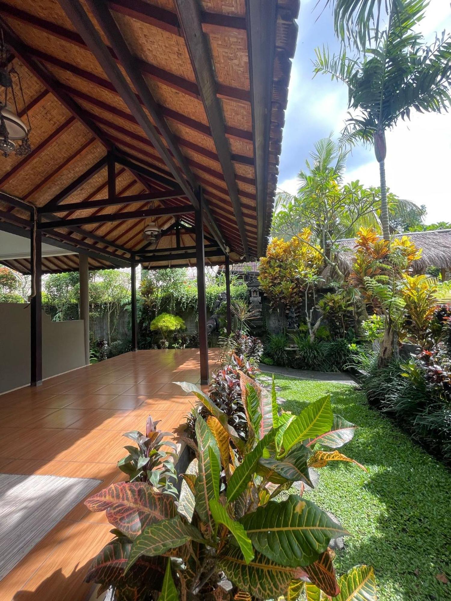 Nugraha Guest House 2 Ubud  Exterior photo