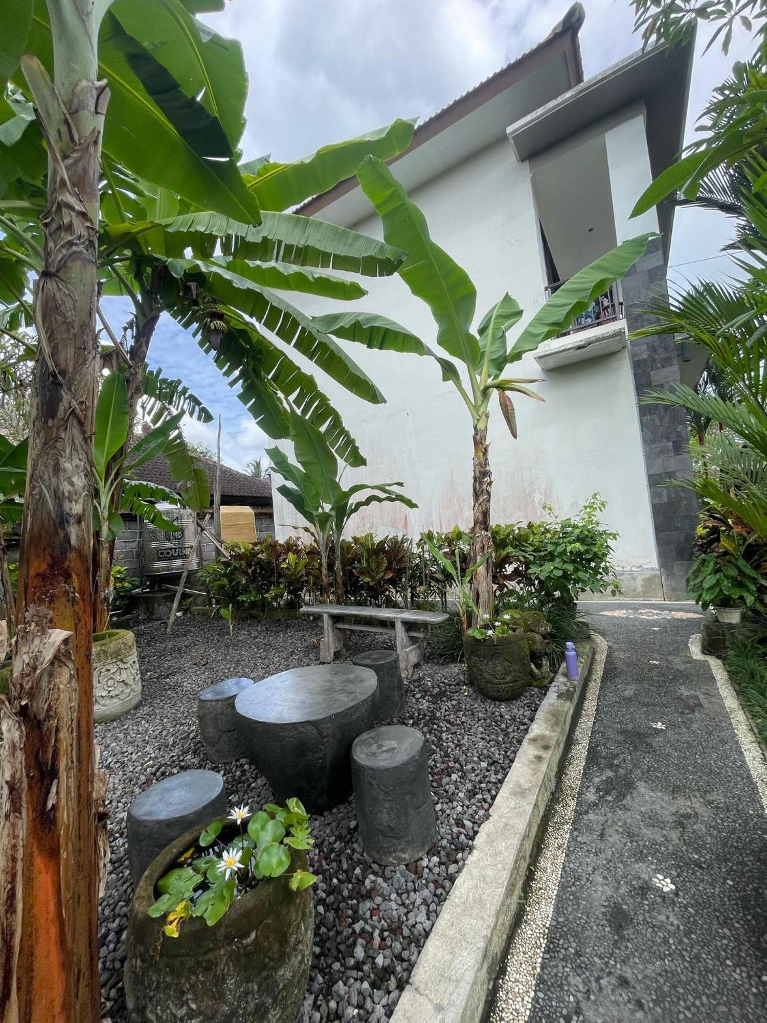 Nugraha Guest House 2 Ubud  Exterior photo